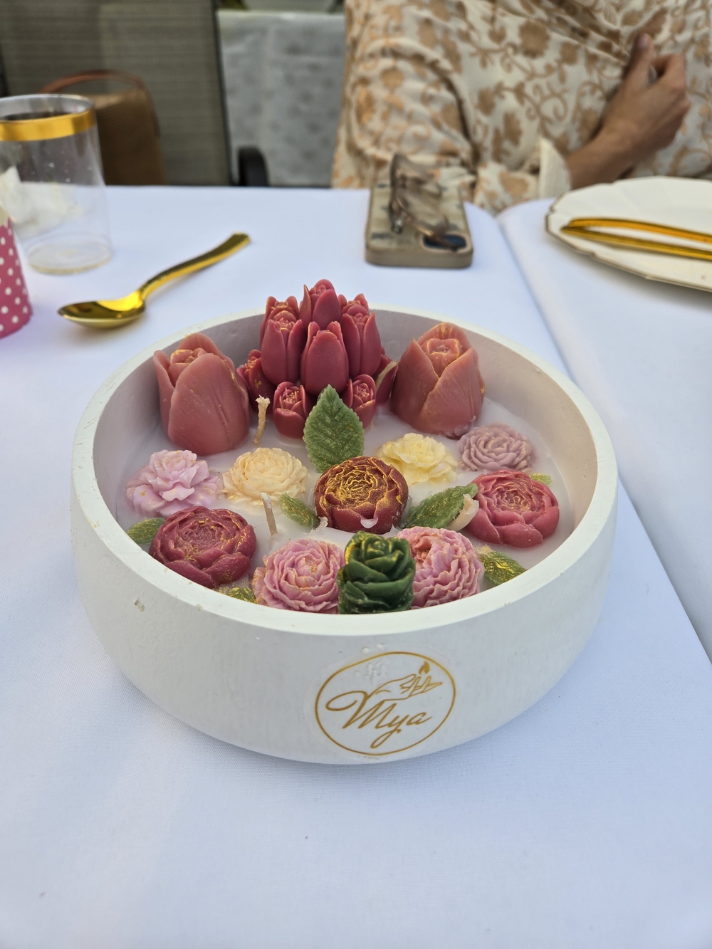 Luxuary Floral Candle / Handcrafted Decorative /Table Centetpiece /